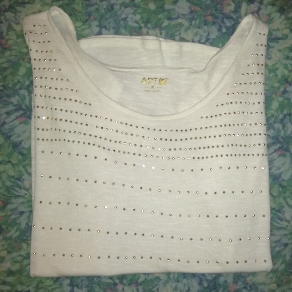 Apt 9 Shirt